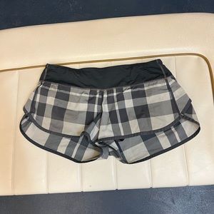 Lululemon run speed shorts size 6